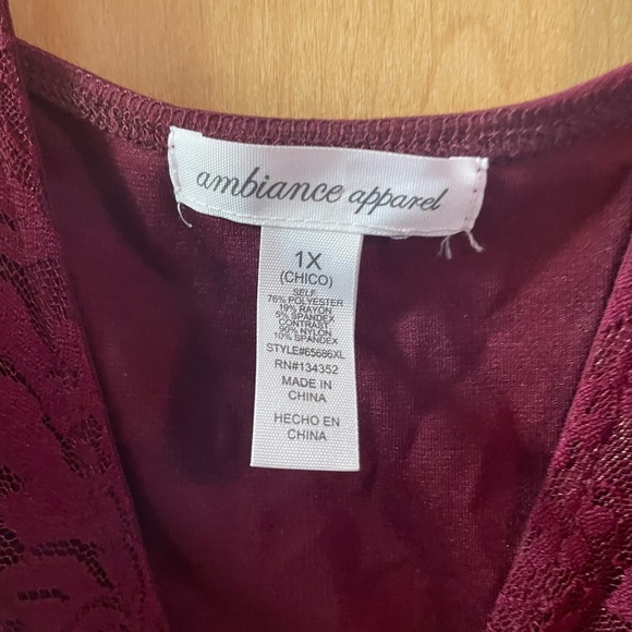 Maroon peplum too great condition - Picture 3 of 3